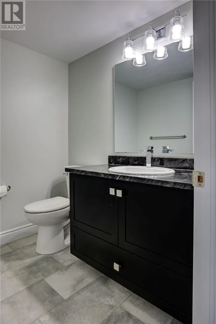 1503 Montrose