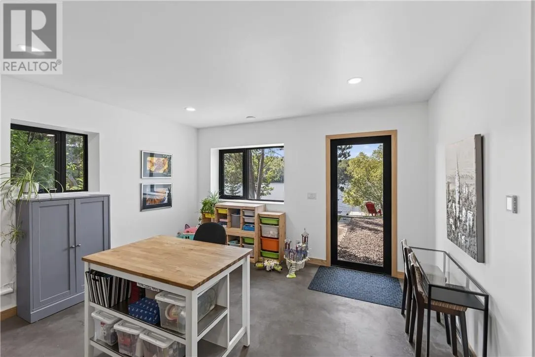 2171 Sunnyside Road