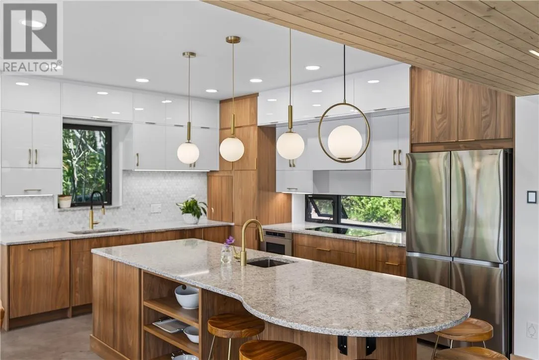 2171 Sunnyside Road