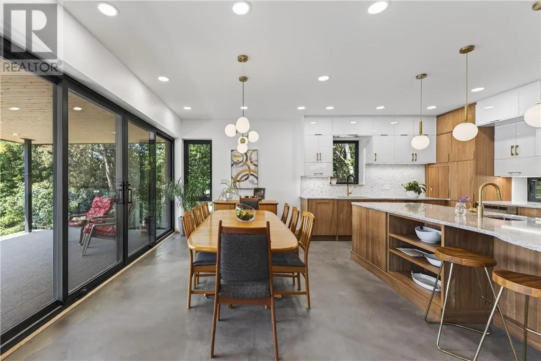 2171 Sunnyside Road