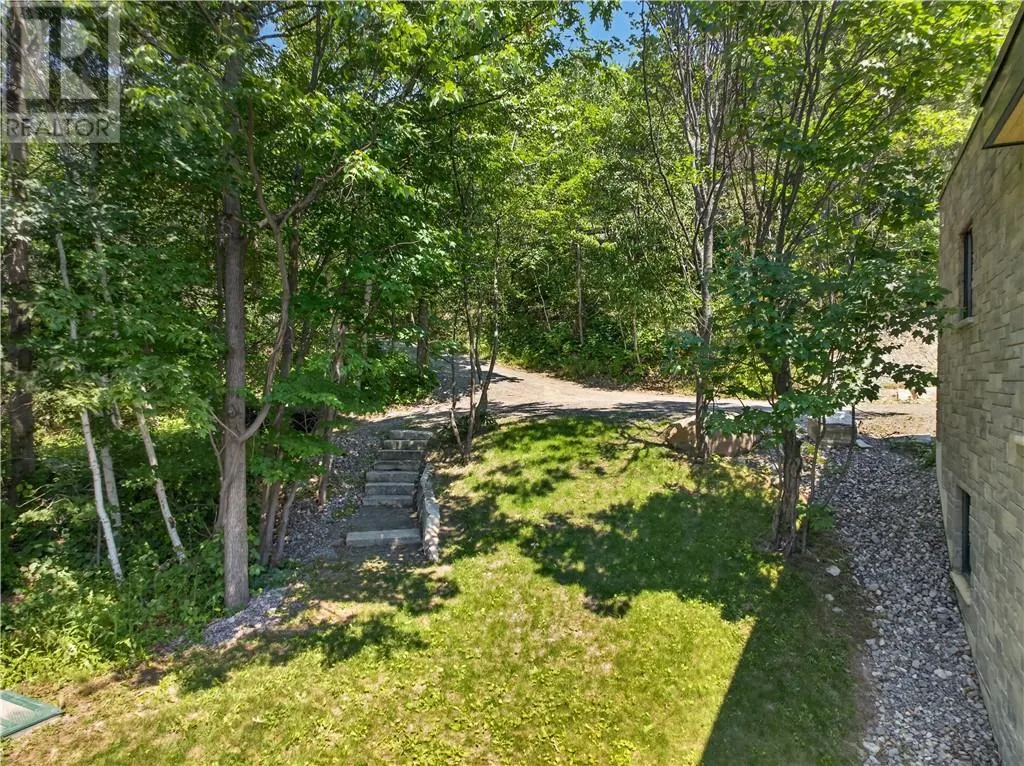 2171 Sunnyside Road