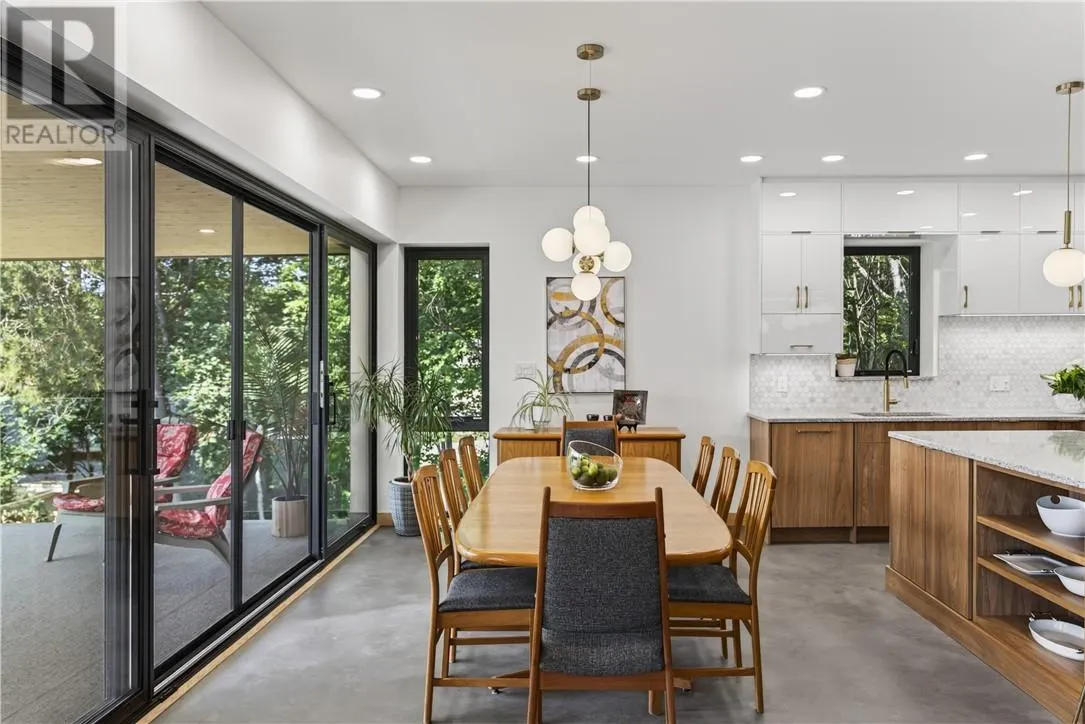 2171 Sunnyside Road