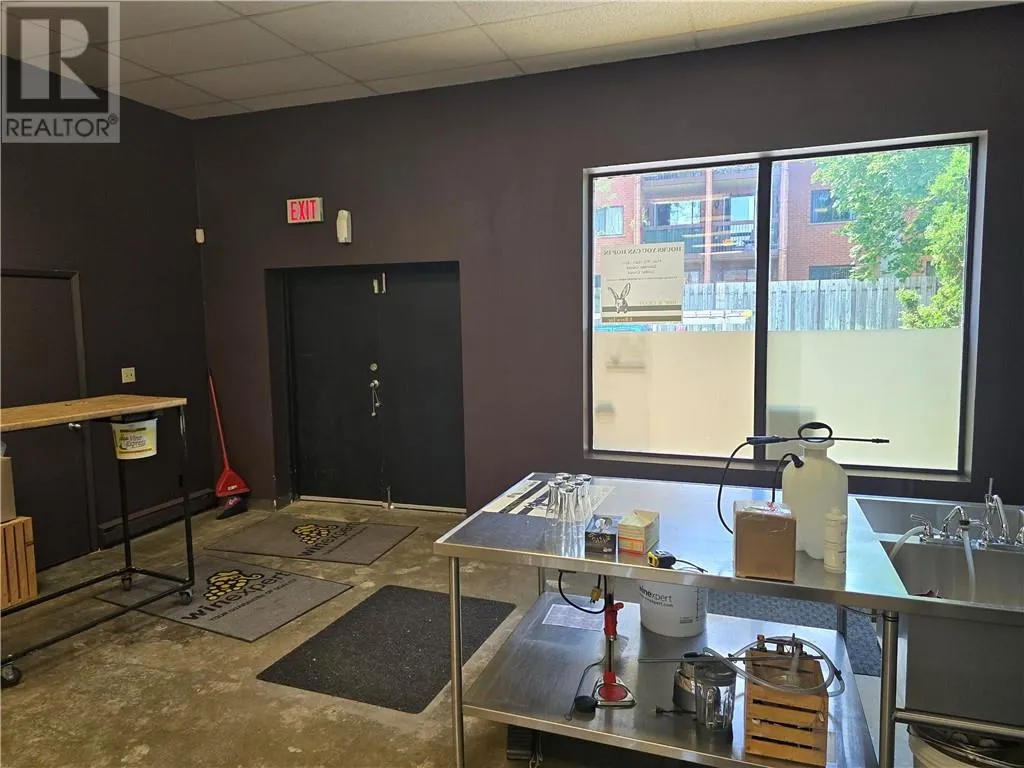 428 Westmount Avenue Unit# 1C