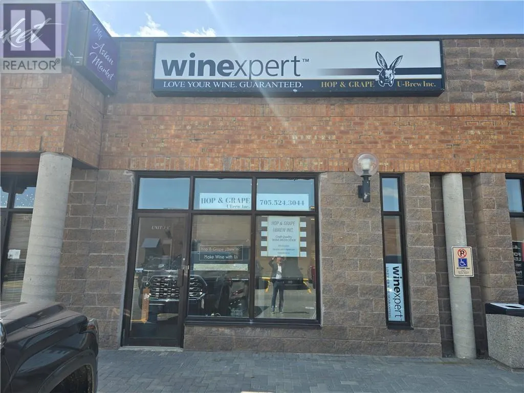 428 Westmount Avenue Unit# 1C