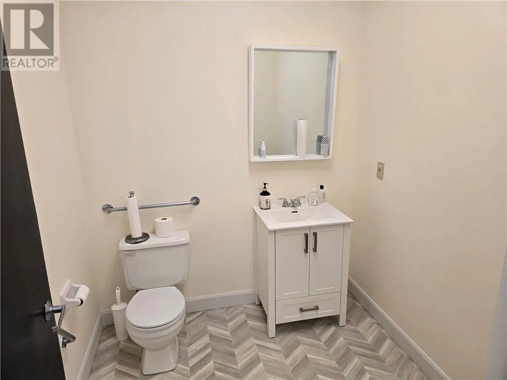 428 Westmount Avenue Unit# 1C