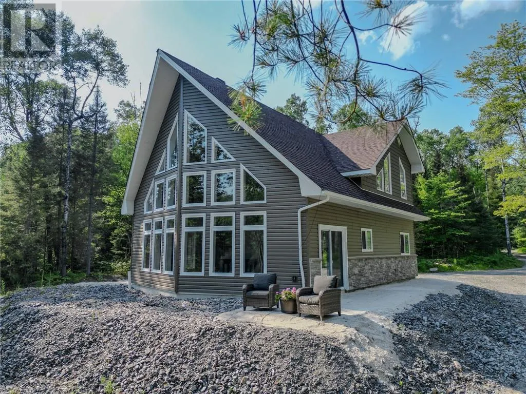 384 Old Webbwood Road