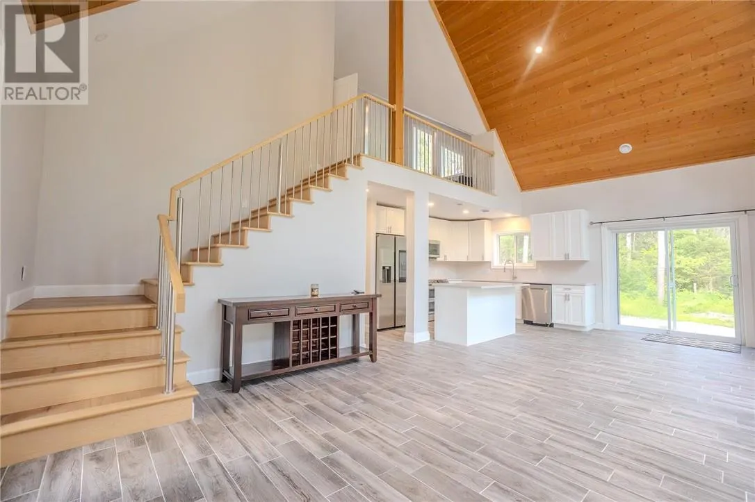 384 Old Webbwood Road