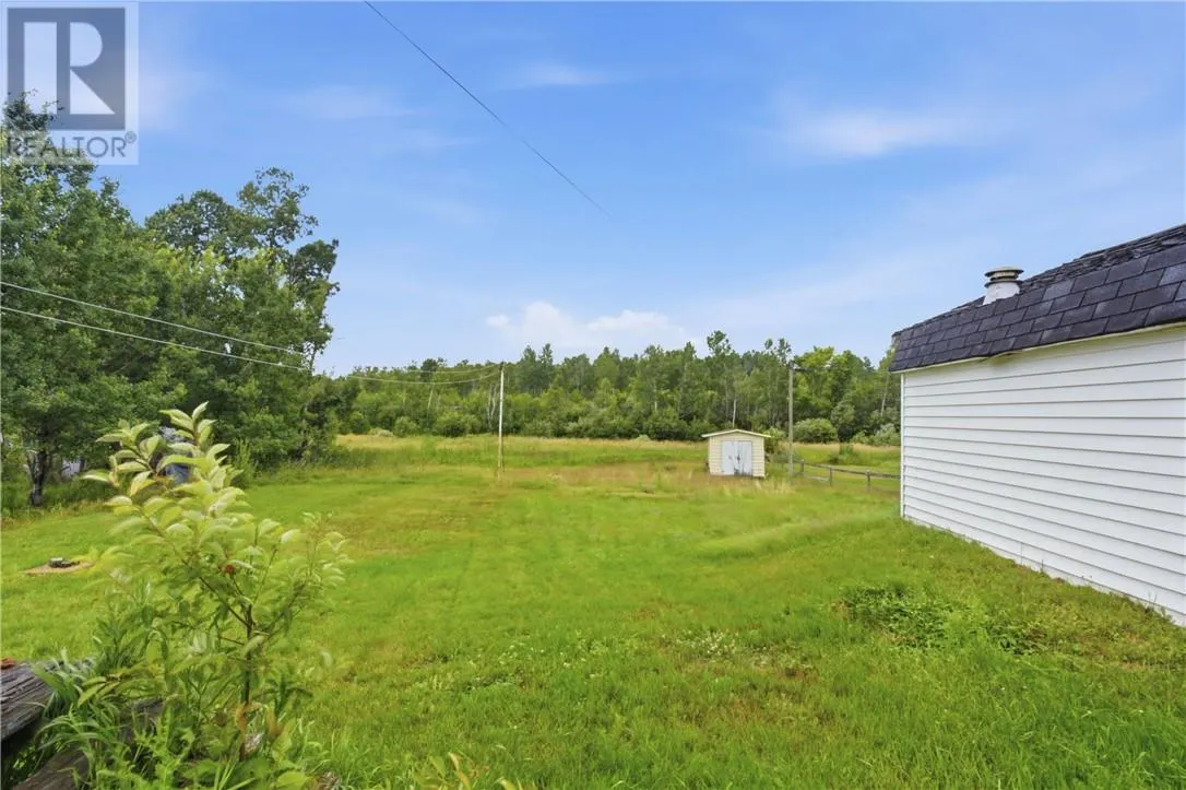 923 HIGHWAY 17 E