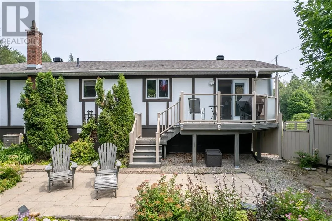 11 Jarbeau Street