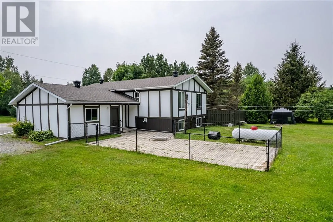 11 Jarbeau Street