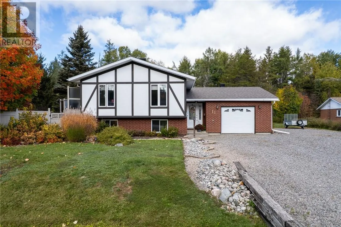 11 Jarbeau Street