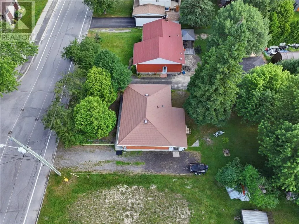 782 Westmount