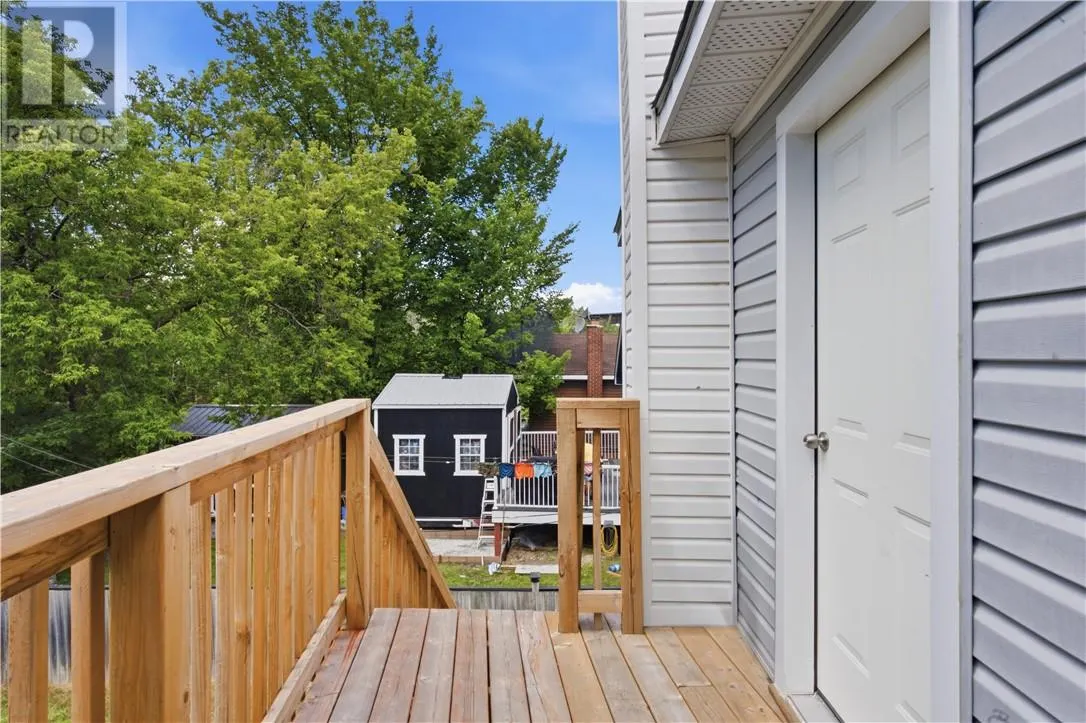 193 Dufferin Street