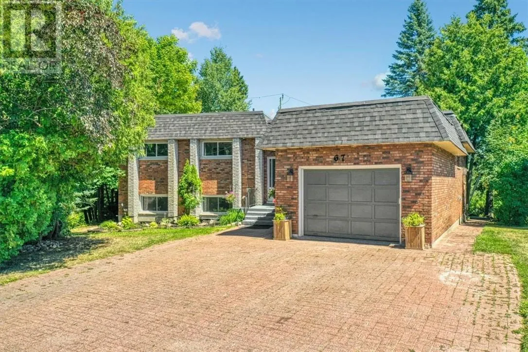 67 Kincora Court