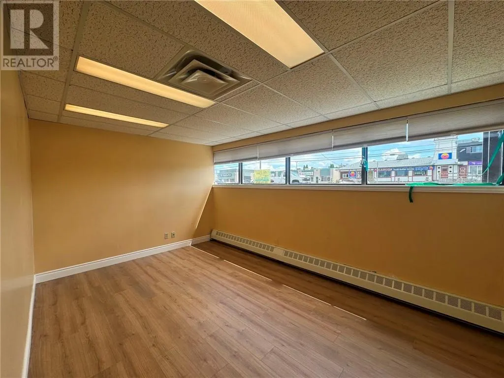 1894 LASALLE Boulevard Unit# 3