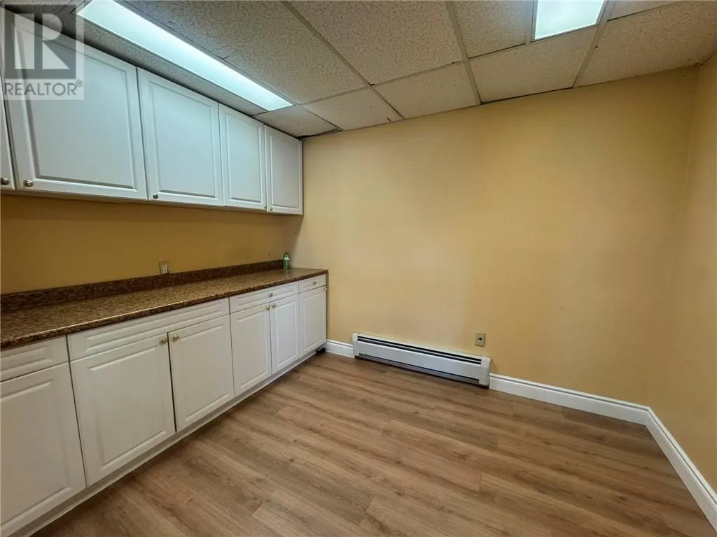 1894 LASALLE Boulevard Unit# 3