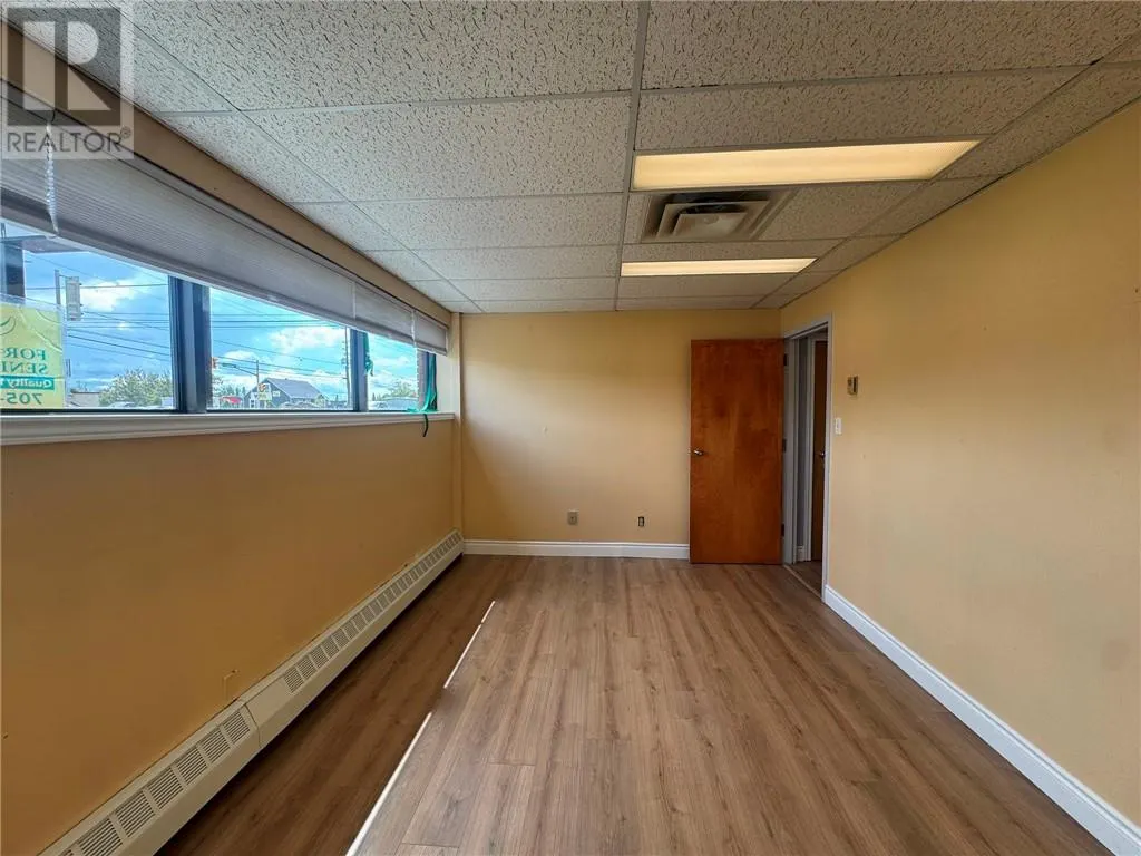 1894 LASALLE Boulevard Unit# 3