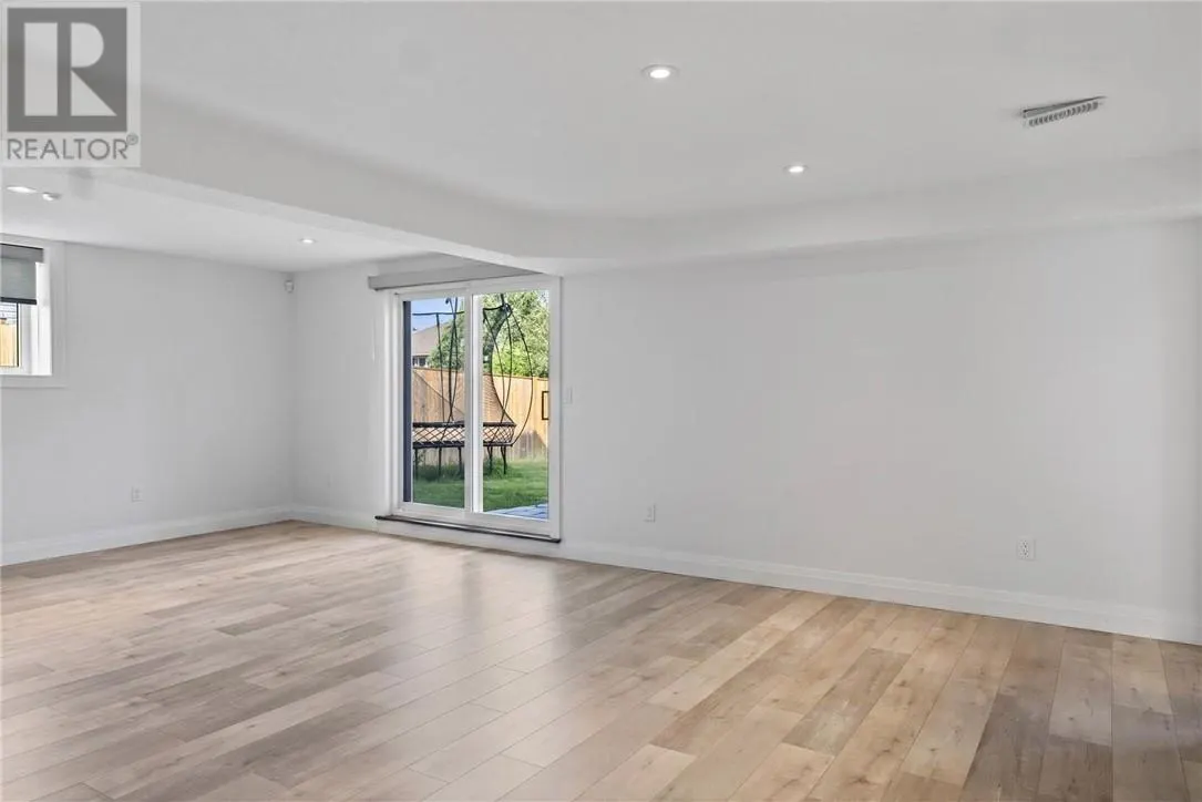 21 Vega Court