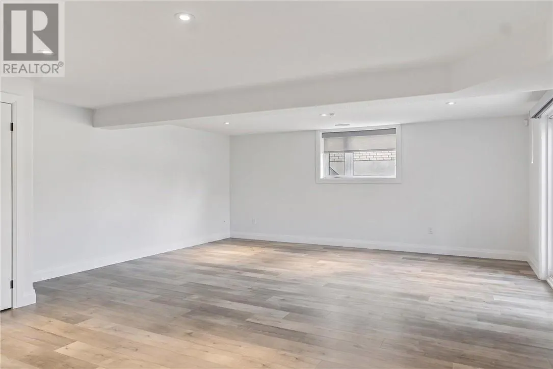 21 Vega Court