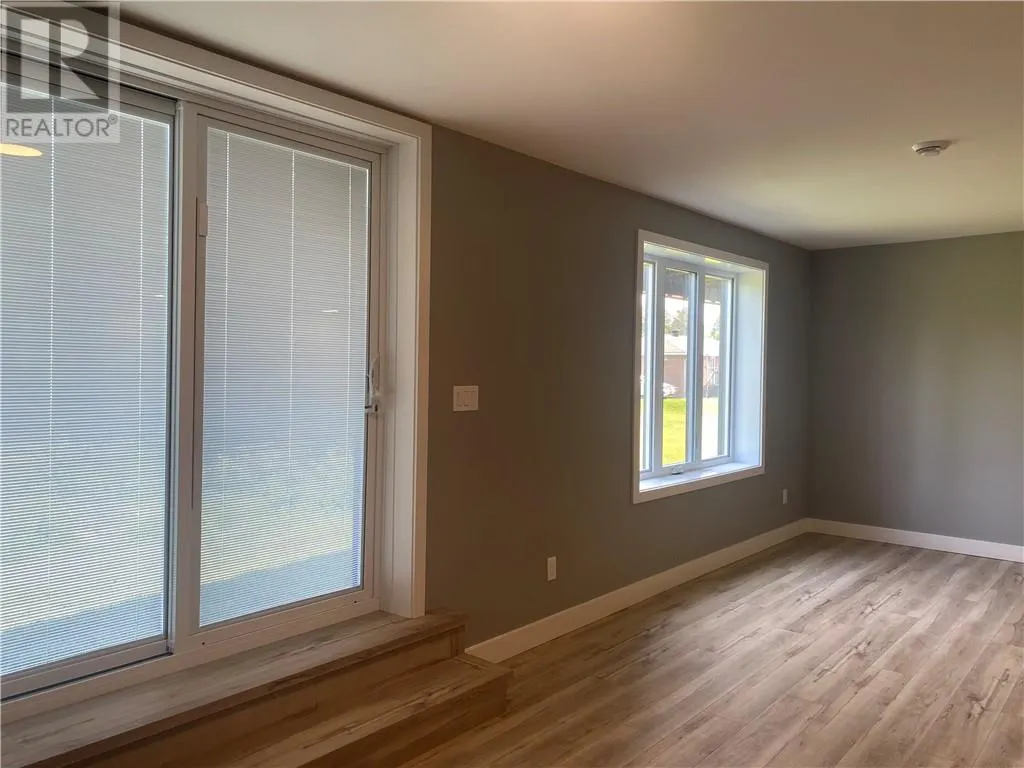 144 Meadowbrook Road Unit# Lower Unit