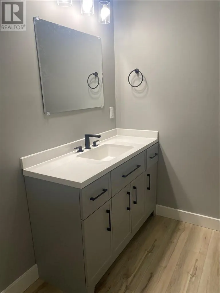 144 Meadowbrook Road Unit# Lower Unit
