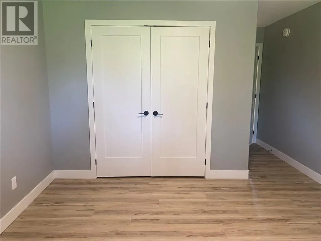144 Meadowbrook Road Unit# Lower Unit