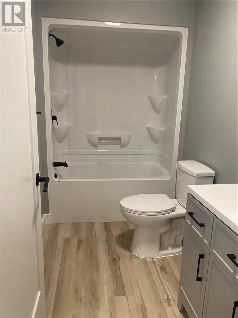 144 Meadowbrook Road Unit# Lower Unit