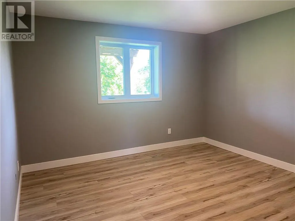 144 Meadowbrook Road Unit# Lower Unit