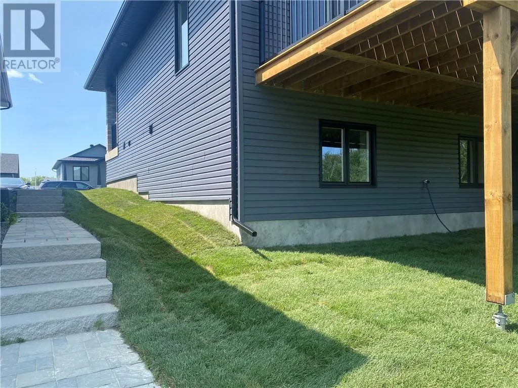 144 Meadowbrook Road Unit# Lower Unit