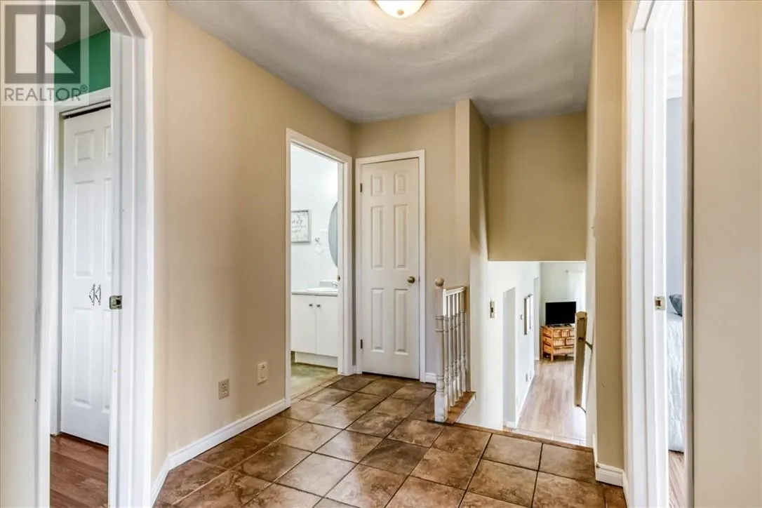 26 Monique Crescent