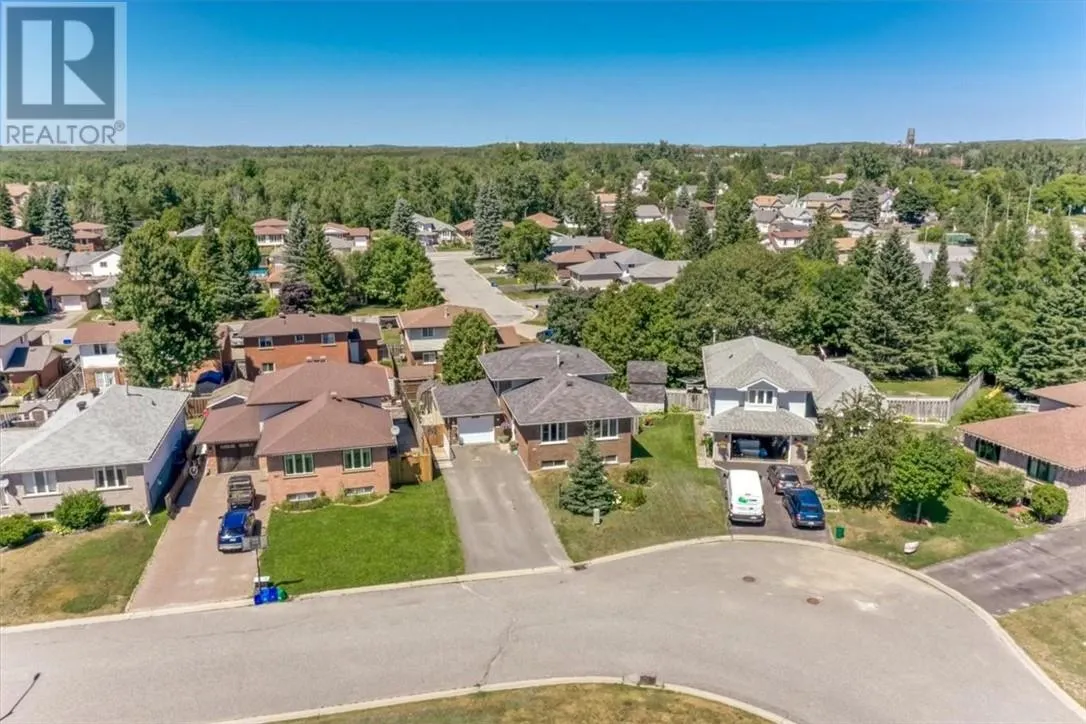 26 Monique Crescent