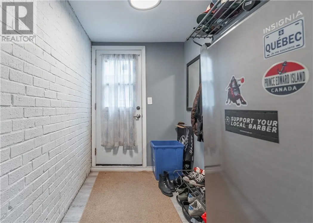 287 Van Horne Street