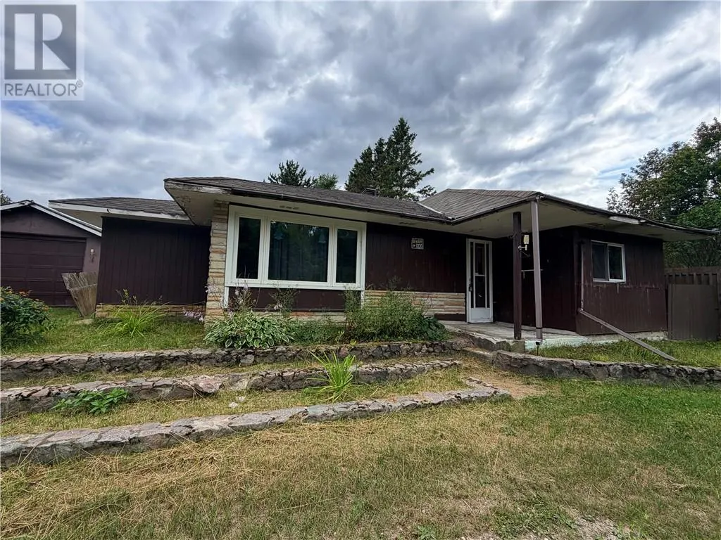 63 Larchmount