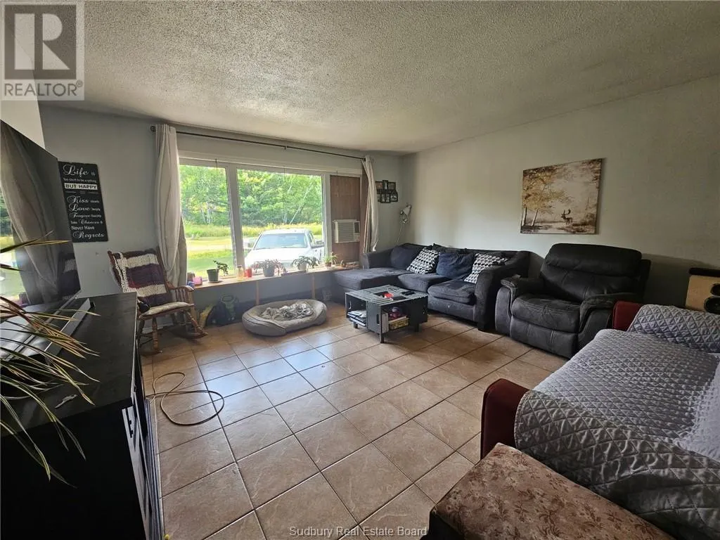 2-7 Ontario Drive