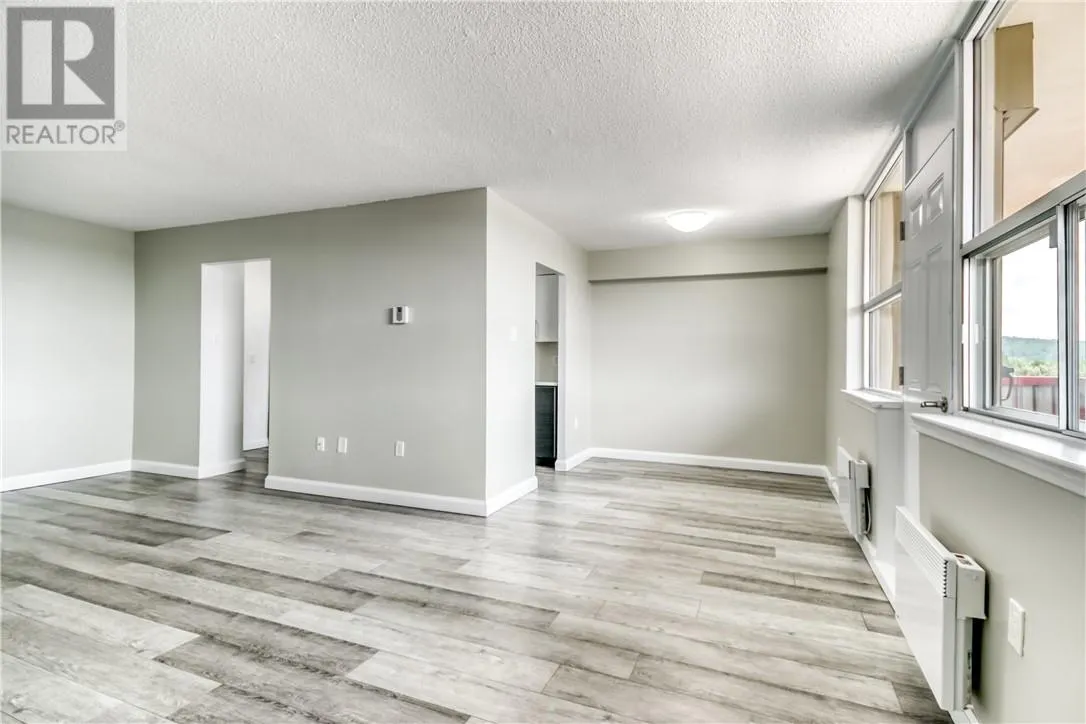 901 Lasalle Boulevard Unit# 405