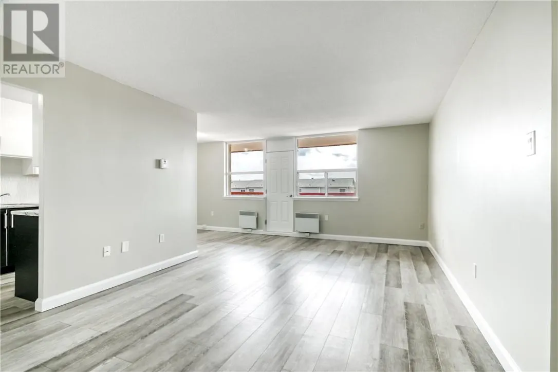 901 Lasalle Boulevard Unit# 405