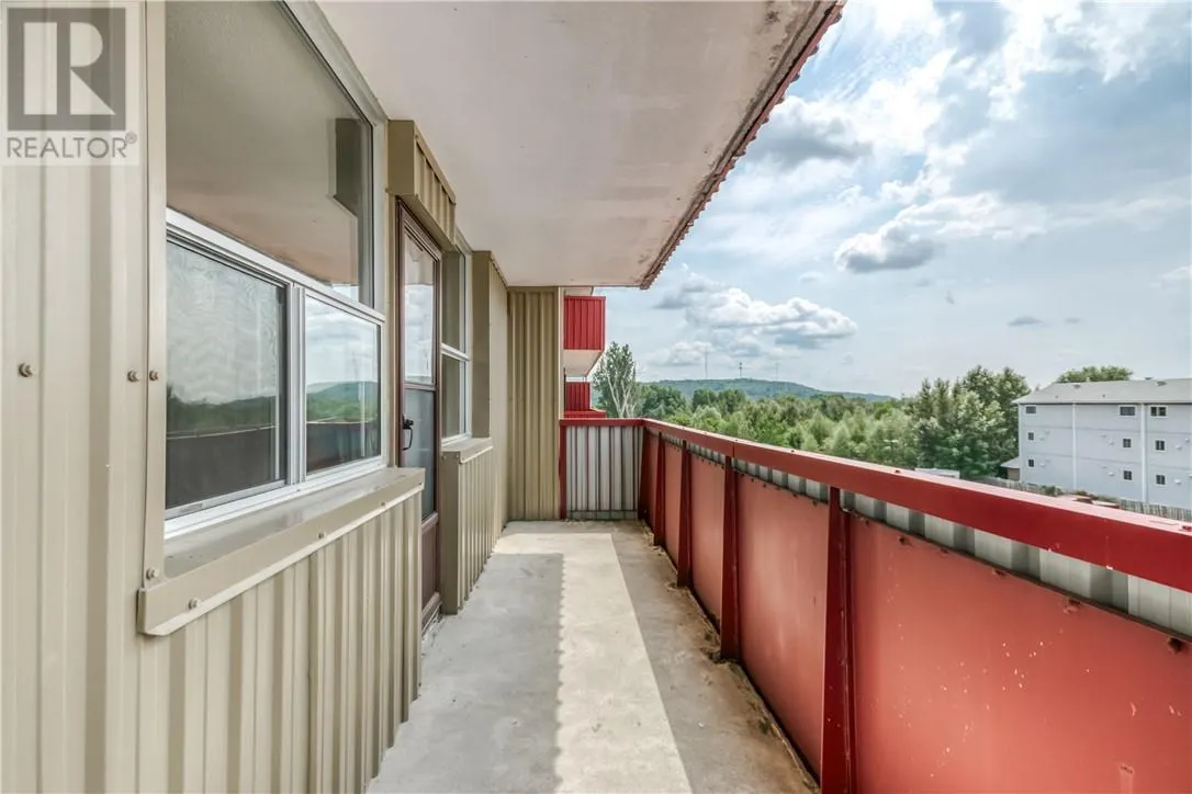 901 Lasalle Boulevard Unit# 405