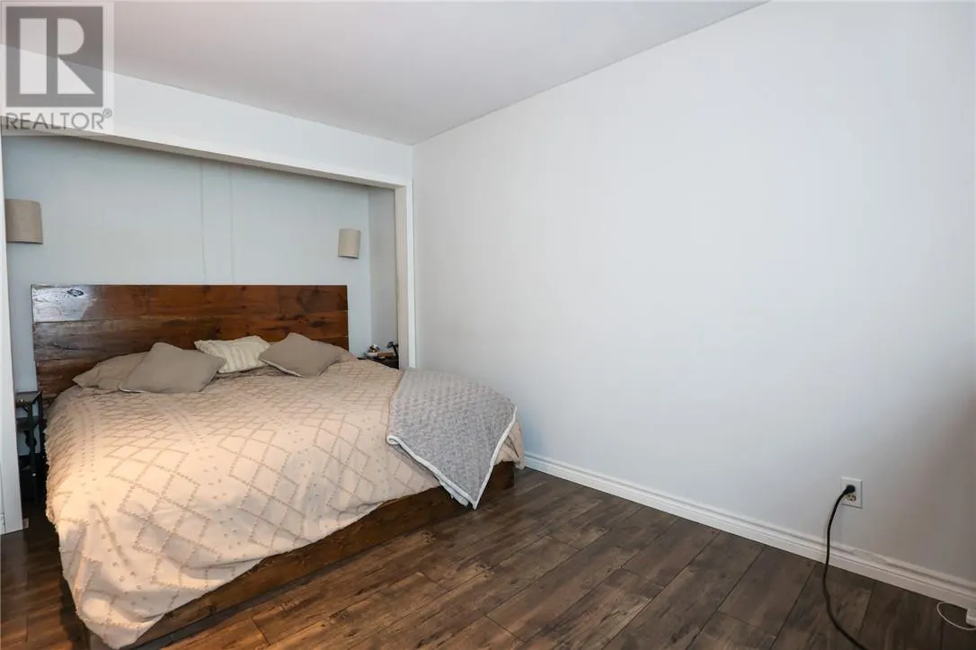 25 Goodman Avenue