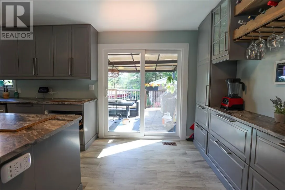 25 Goodman Avenue
