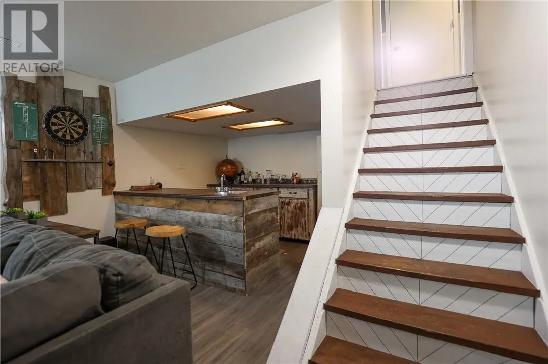 25 Goodman Avenue