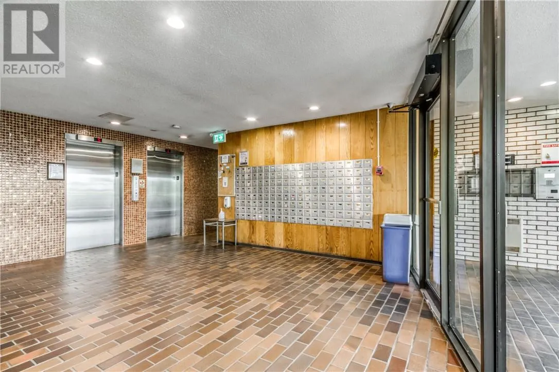 901 Lasalle Boulevard Unit# 909