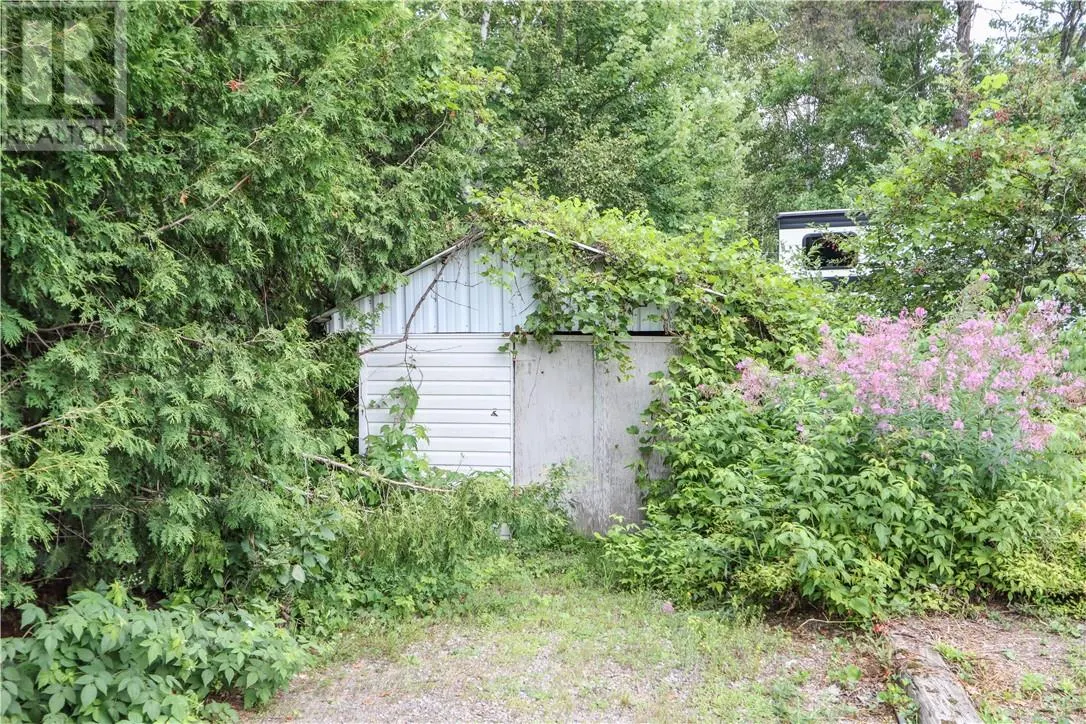 38 Gill Avenue