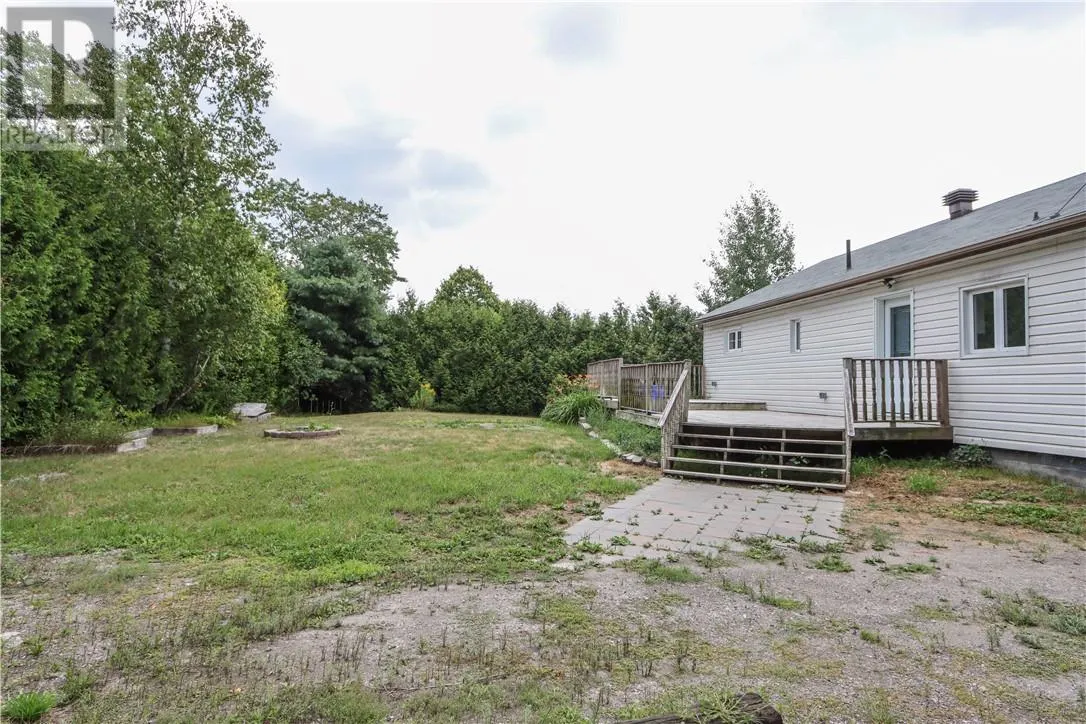38 Gill Avenue
