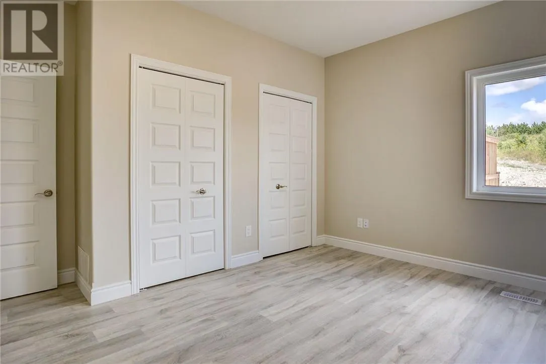1511 Montrose