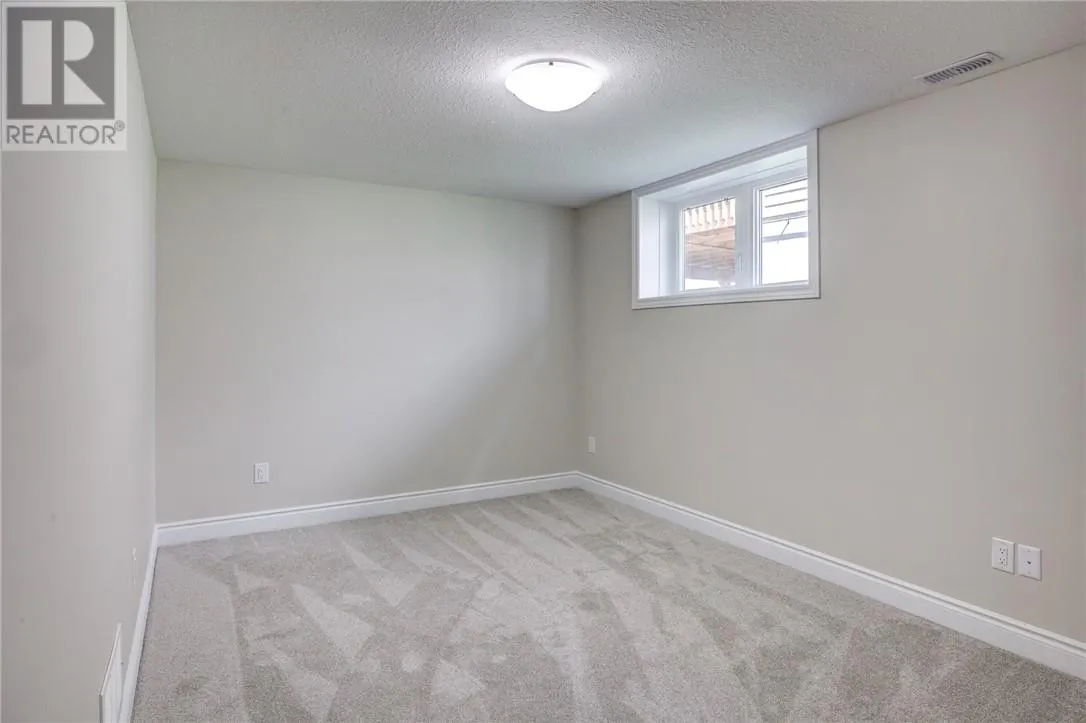 1511 Montrose