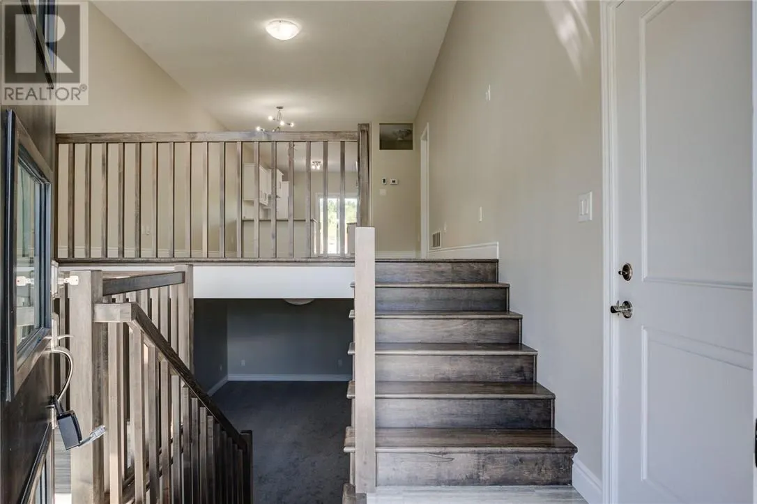 1511 Montrose