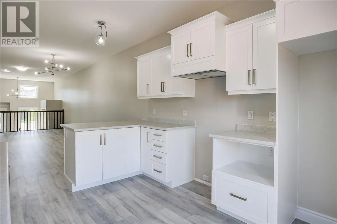 1511 Montrose
