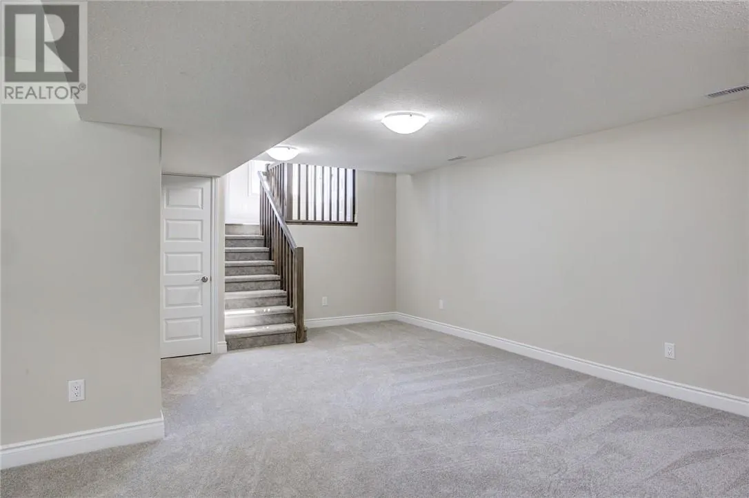 1511 Montrose