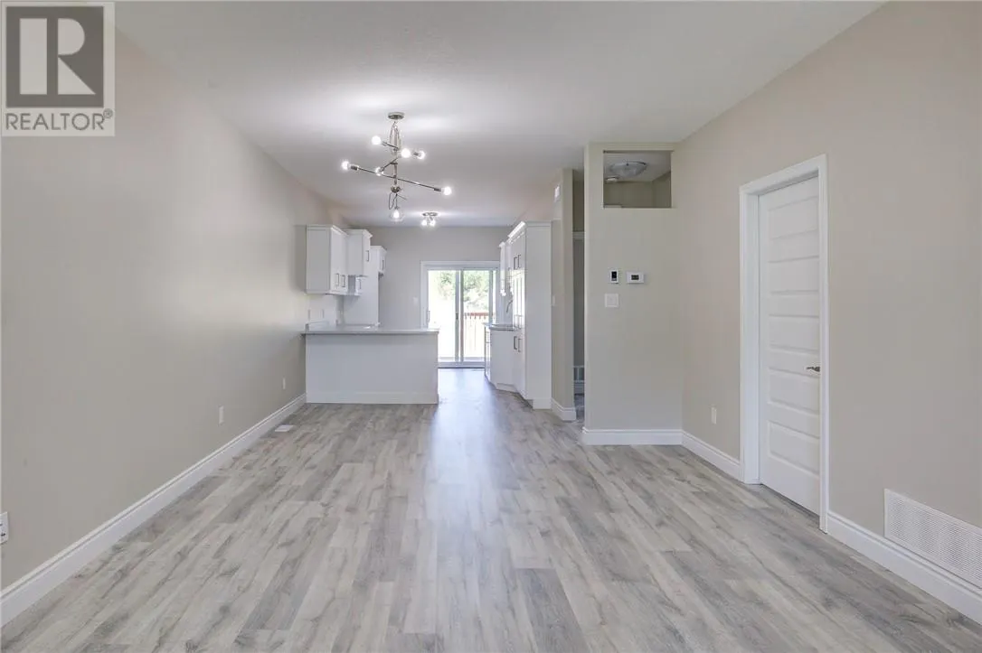 1511 Montrose