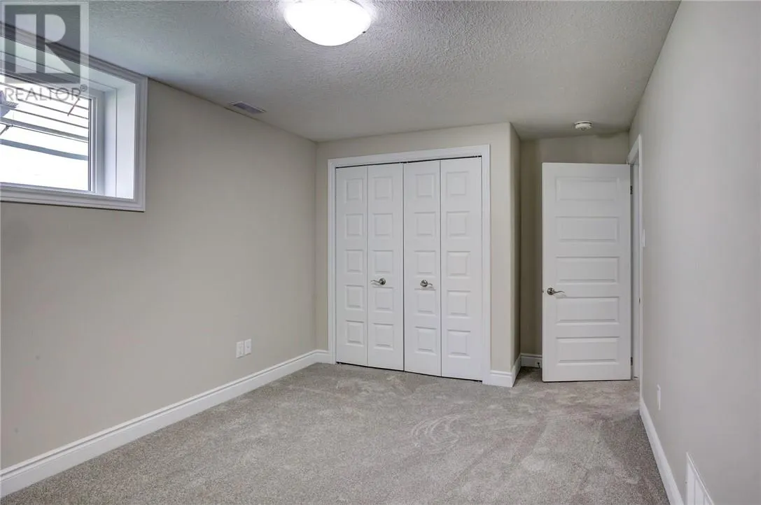 1511 Montrose